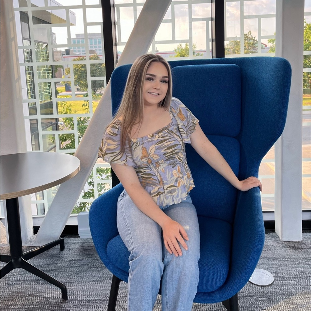Meet your Posher, Victoria